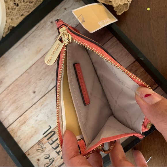 New MK card holder - Picture 3 of 4